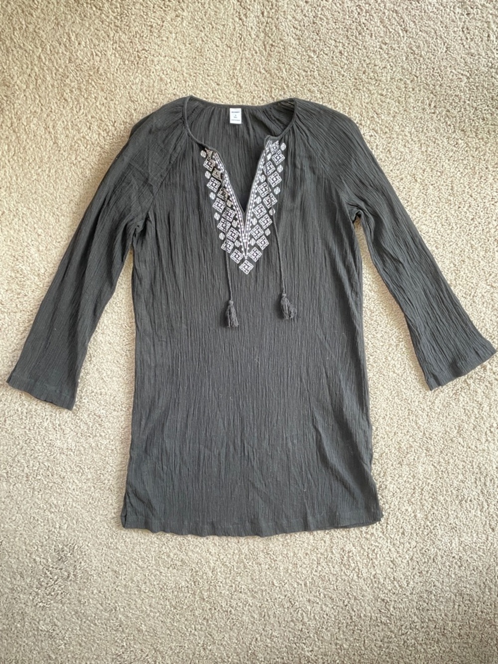 Old Navy Black Embroidered V-cut Tassels Pool Coverup Dress Size Small Tall